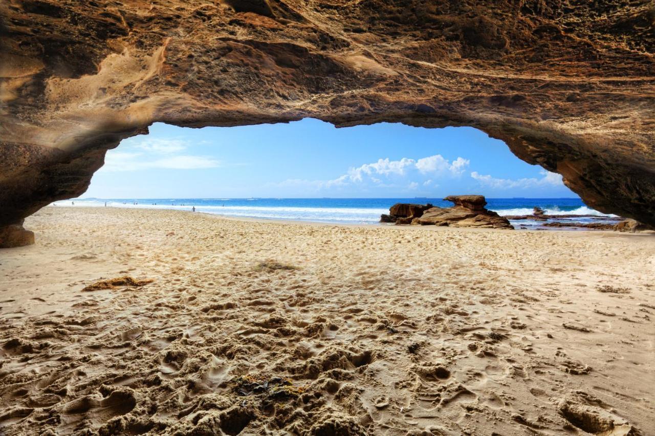 Caves Coastal Bar & Bungalows Caves Beach Esterno foto